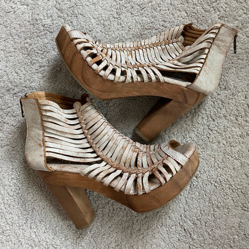 Sbicca Vintage Collection Yani White